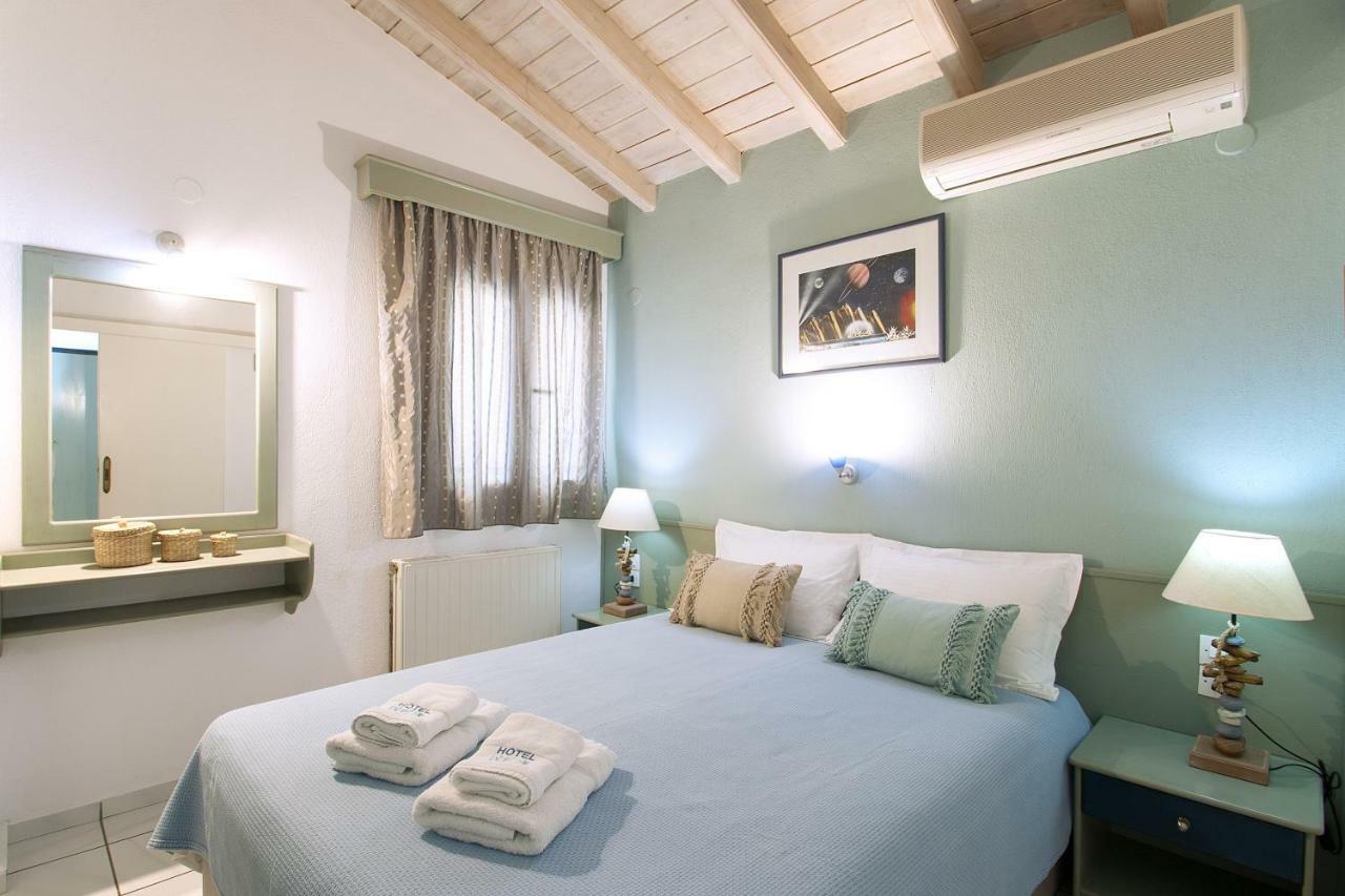 شاطئ ميغالي أموس Hotel Rea المظهر الخارجي الصورة